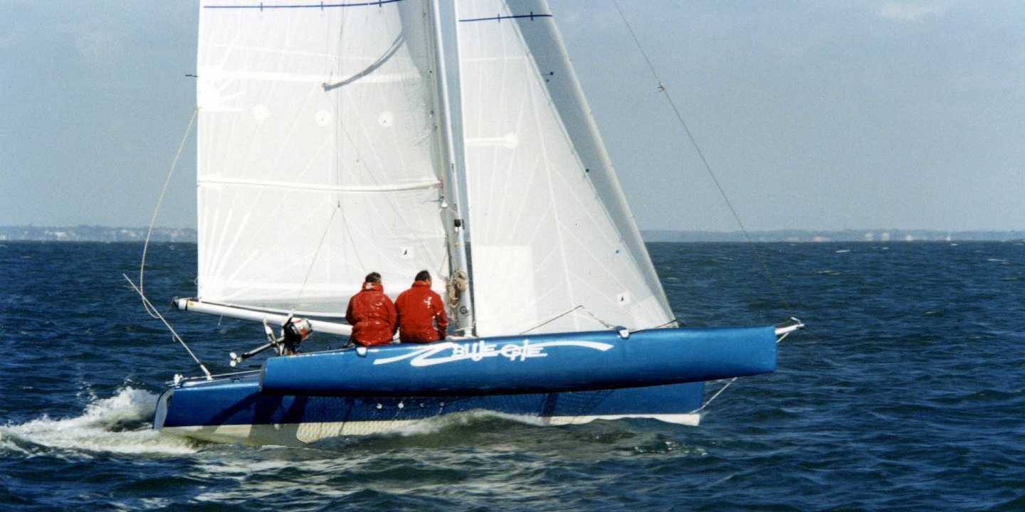 Trimaran Blue One 24'- Design concept and naval architecture